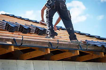 Taux horaire travaux de couverture : 45-50 €/h HT